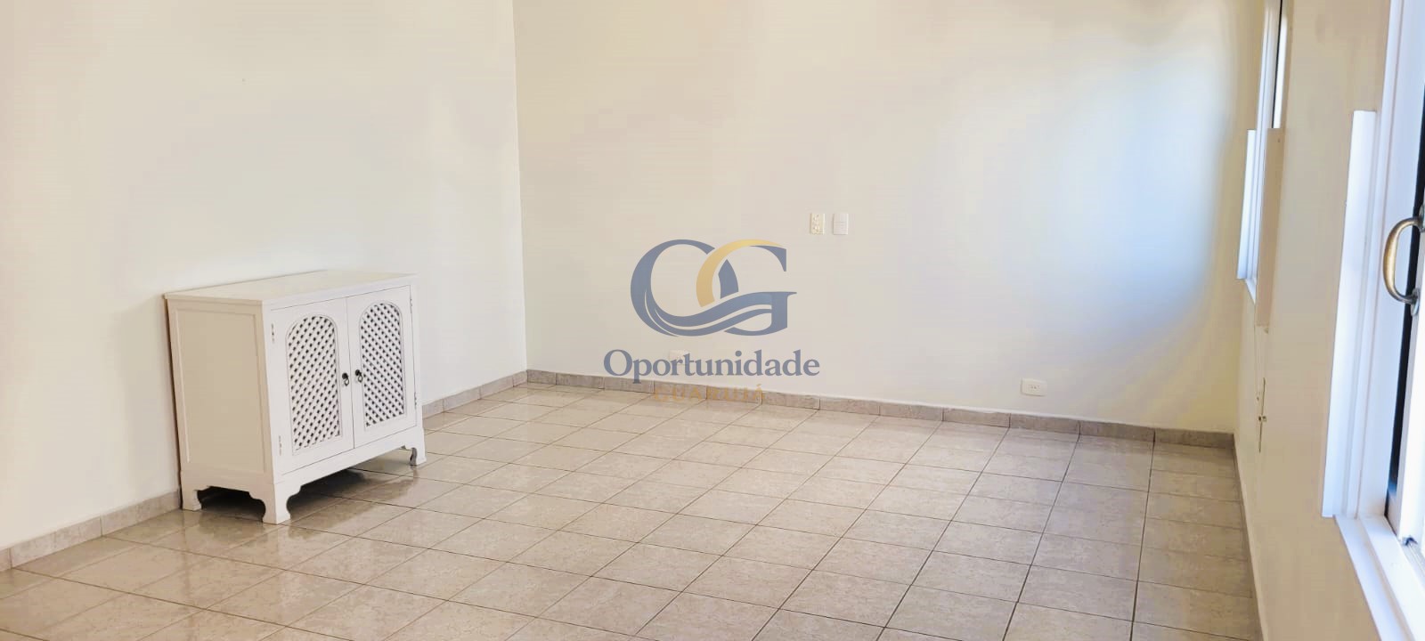 Apartamento Frente ao Mar nas Pitangueiras, Guarujá - SP