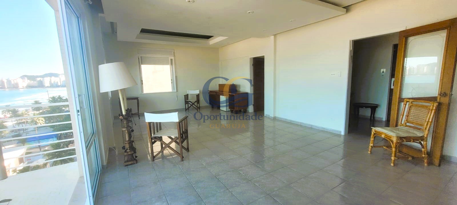 Apartamento Frente ao Mar nas Pitangueiras, Guarujá - SP