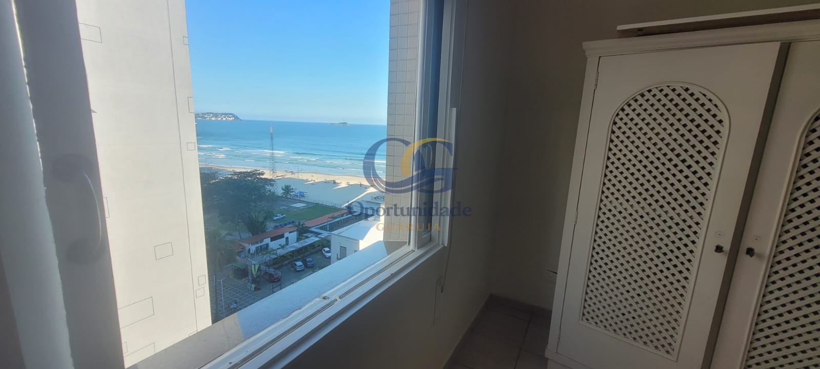 Apartamento Frente ao Mar nas Pitangueiras, Guarujá - SP