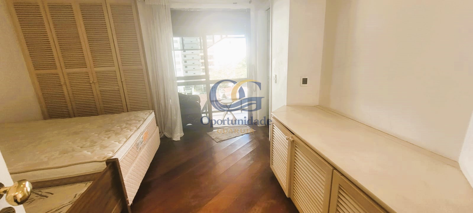 Apartamento Duplex na Praia das Pitangueiras!