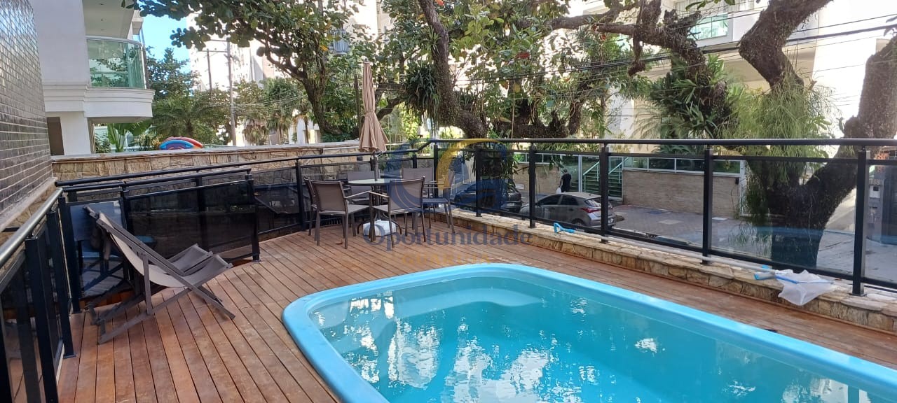 Apartamento Duplex na Praia das Pitangueiras!