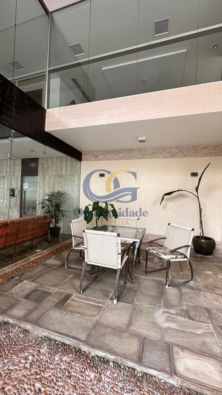 Apartamento na Praia das Pitangueiras, Guarujá - SP