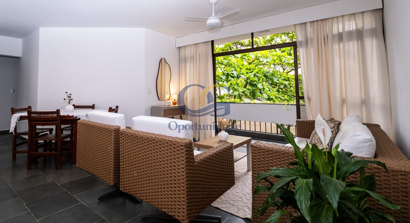 Apartamento na Praia da Enseada, Guarujá - SP