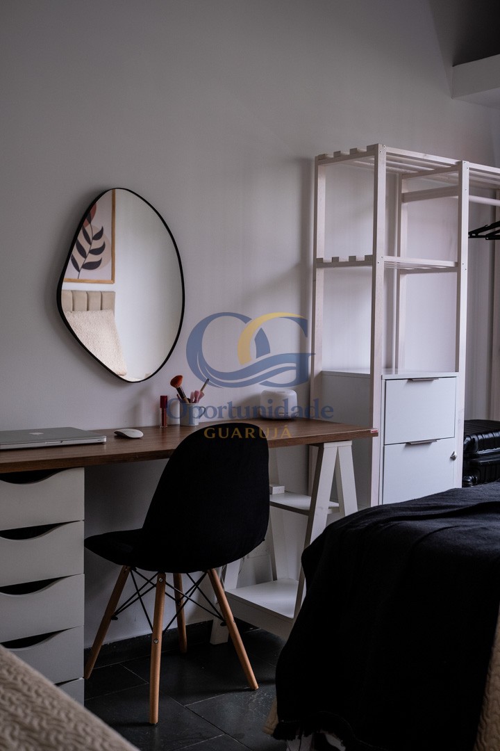 Apartamento na Praia da Enseada, Guarujá - SP