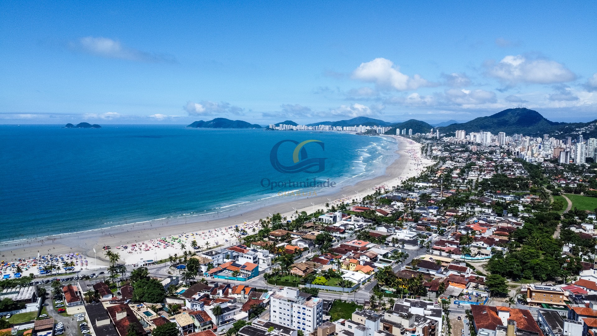 Apartamento na Praia da Enseada, Guarujá - SP