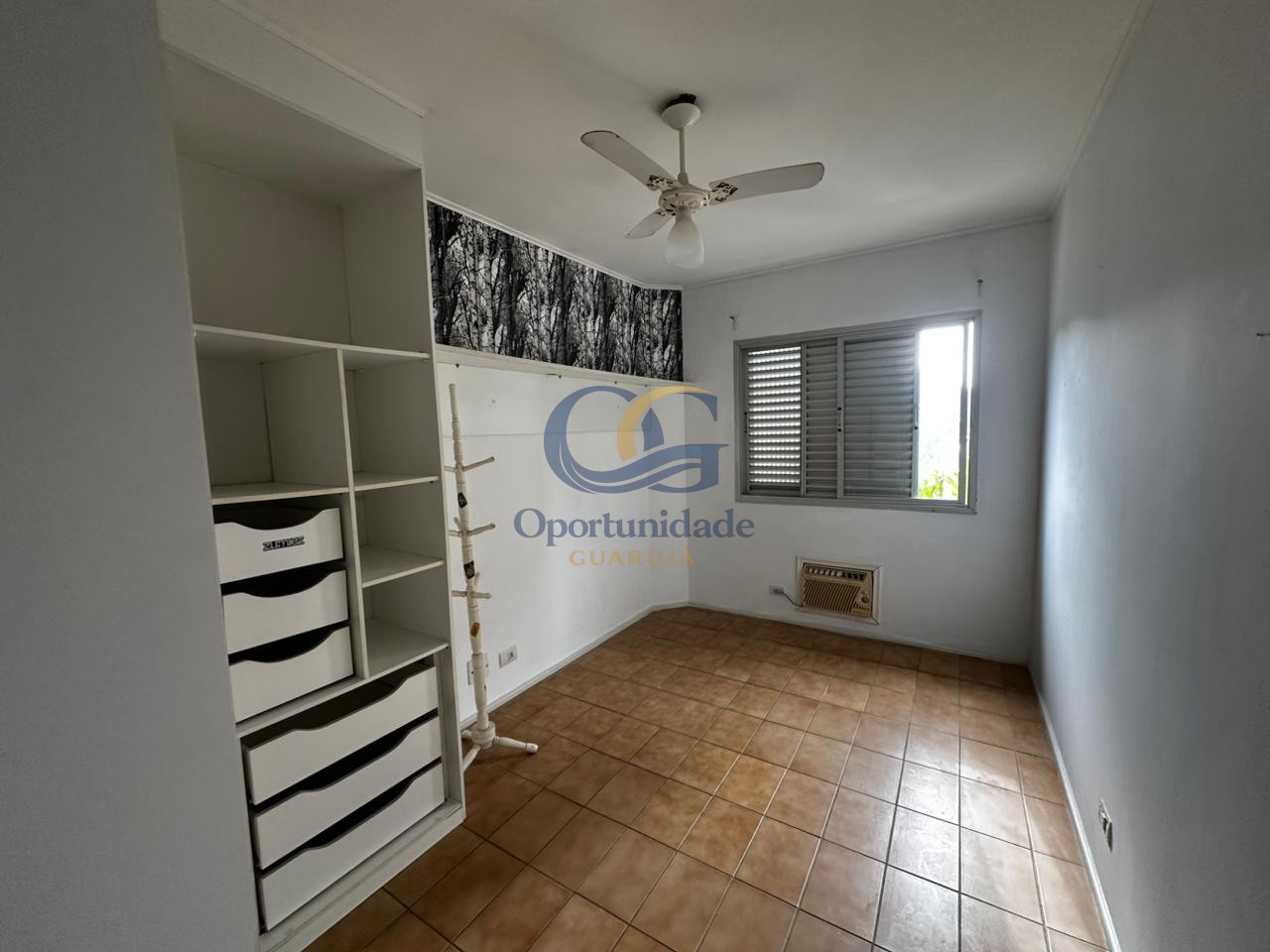 Apartamento na Praia da Enseada, Guarujá - SP