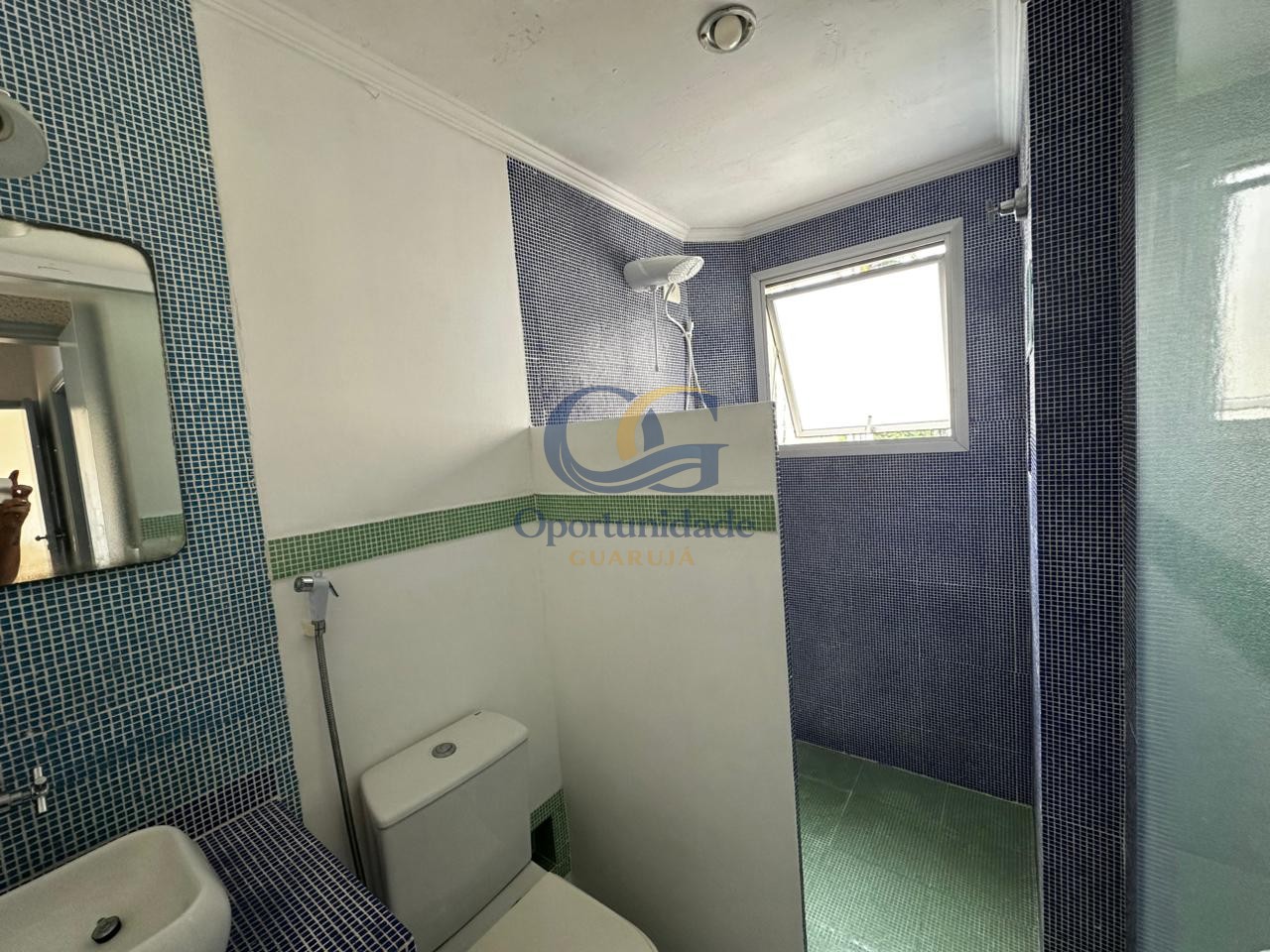 Apartamento na Praia da Enseada, Guarujá - SP