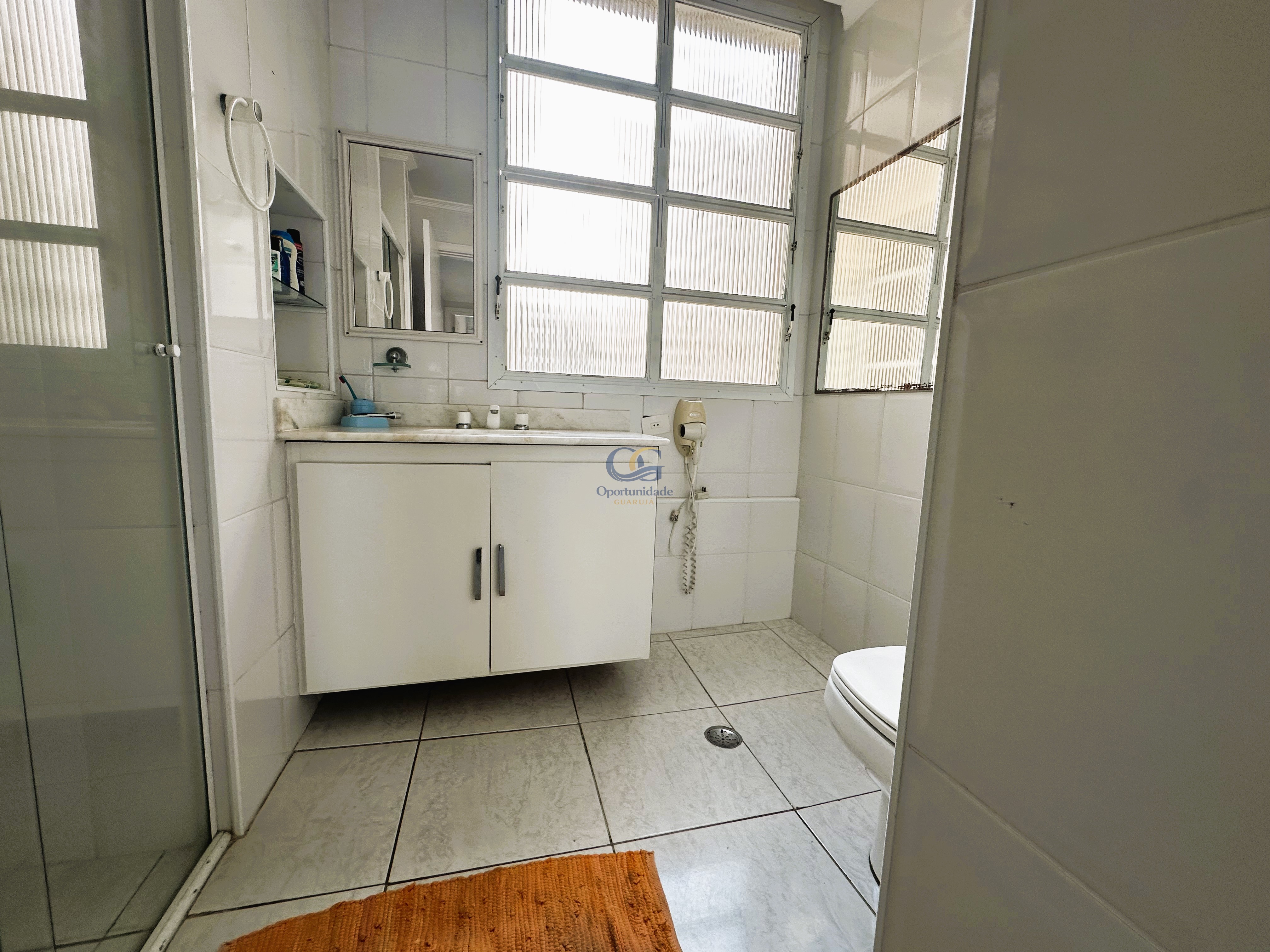 Apartamento Frente ao Mar nas Pitangueiras, Guarujá - SP