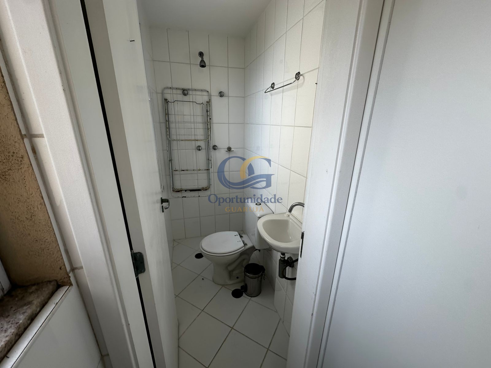 Apartamento Frente ao Mar, Praia das Astúrias Guarujá - SP