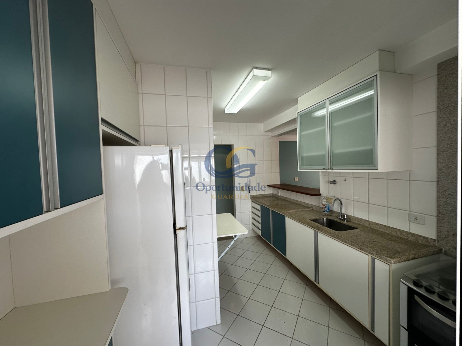 Apartamento Frente ao Mar, Praia das Astúrias Guarujá - SP