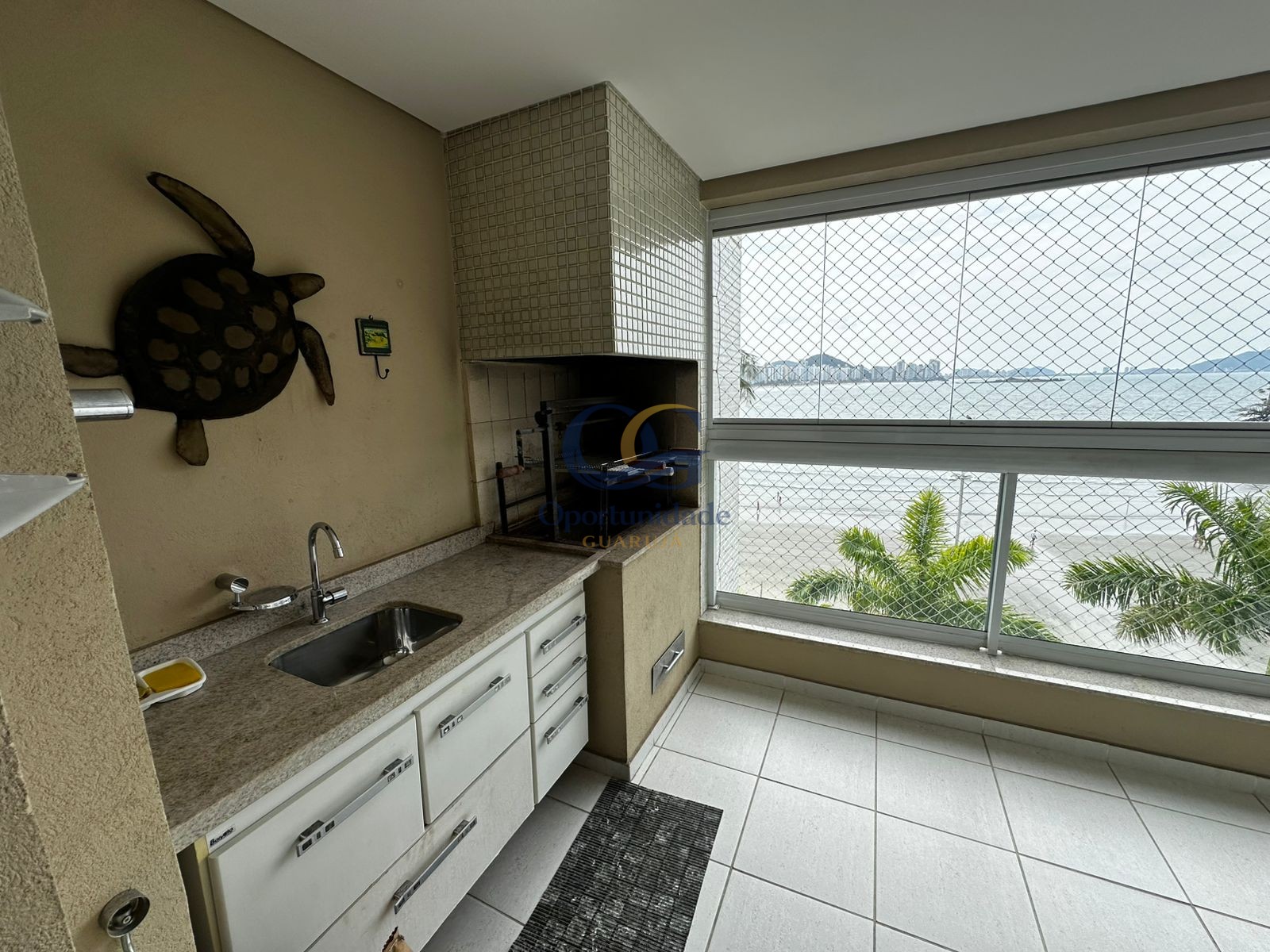 Apartamento Frente ao Mar, Praia da Astúrias Guarujá - SP