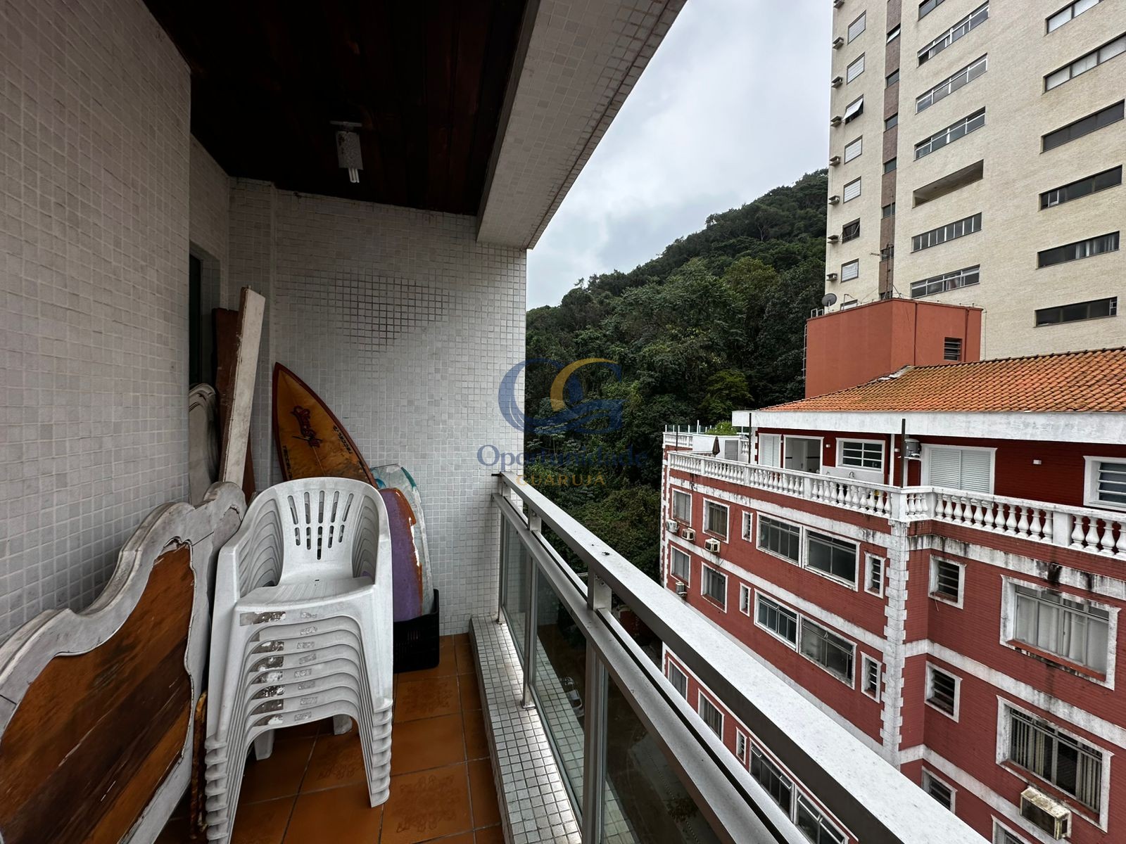 Apartamento na Praia das Pitangueiras, Guarujá - SP