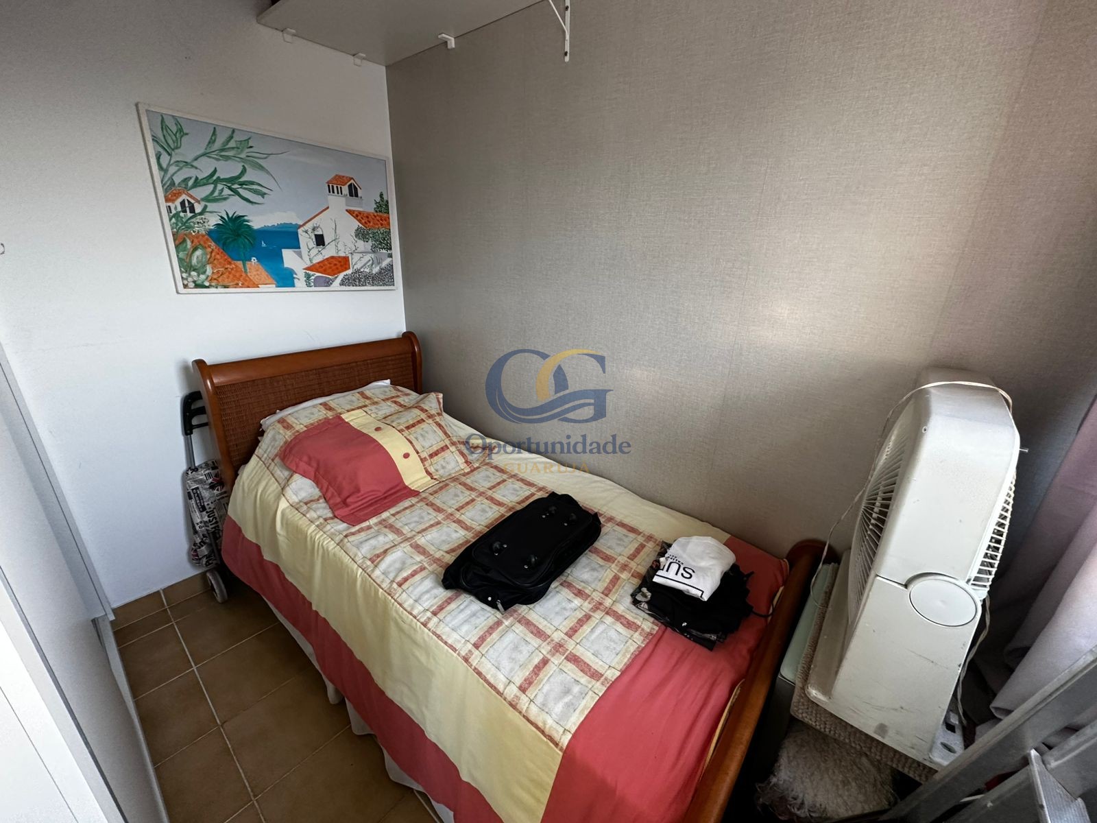 Apartamento na Praia das Pitangueiras, Guarujá - SP