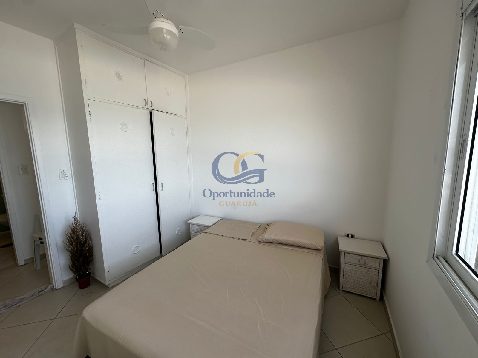 Apartamento Frente ao Mar nas Pitangueiras, Guarujá - SP