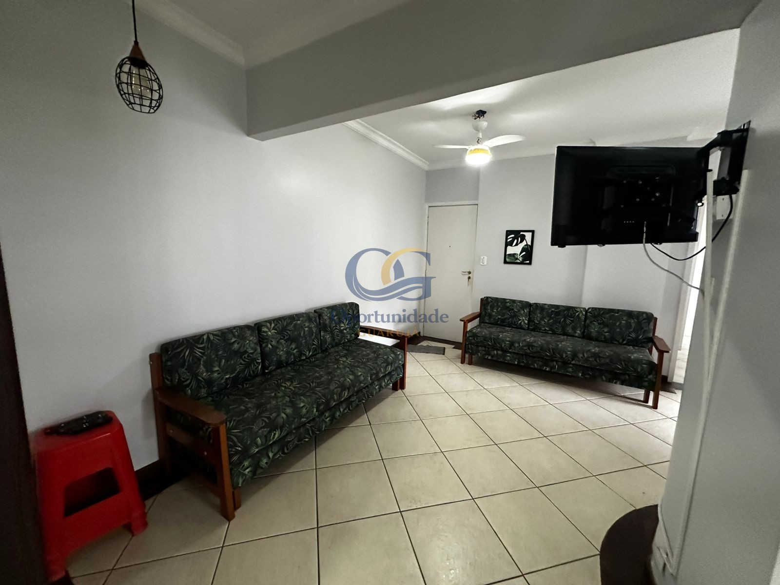 Apartamento na Praia das Pitangueiras, Guarujá - SP