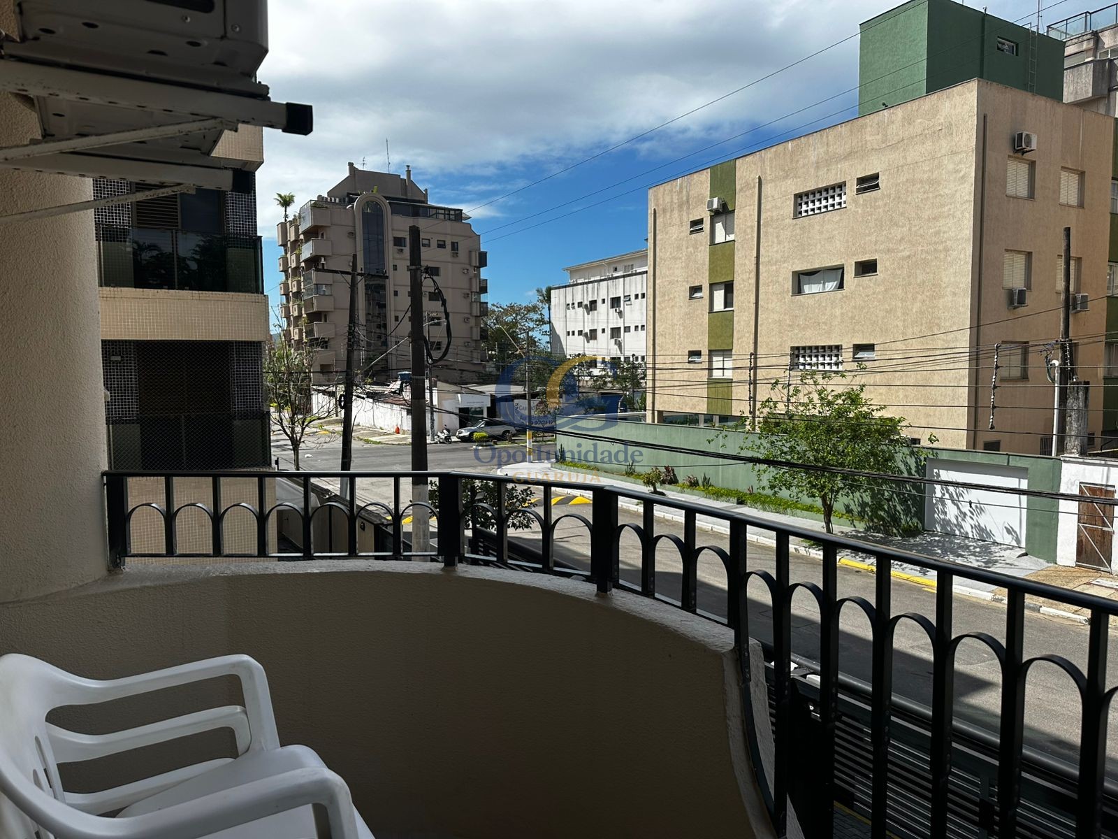 Apartamento na Praia da Enseada, Guarujá - SP