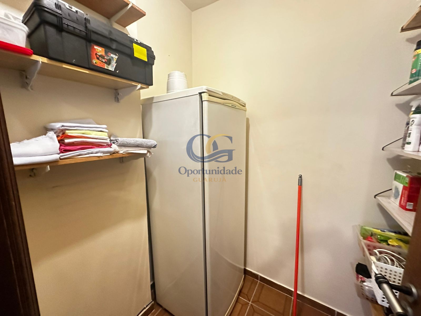 Apartamento na Praia da Enseada, Guarujá - SP