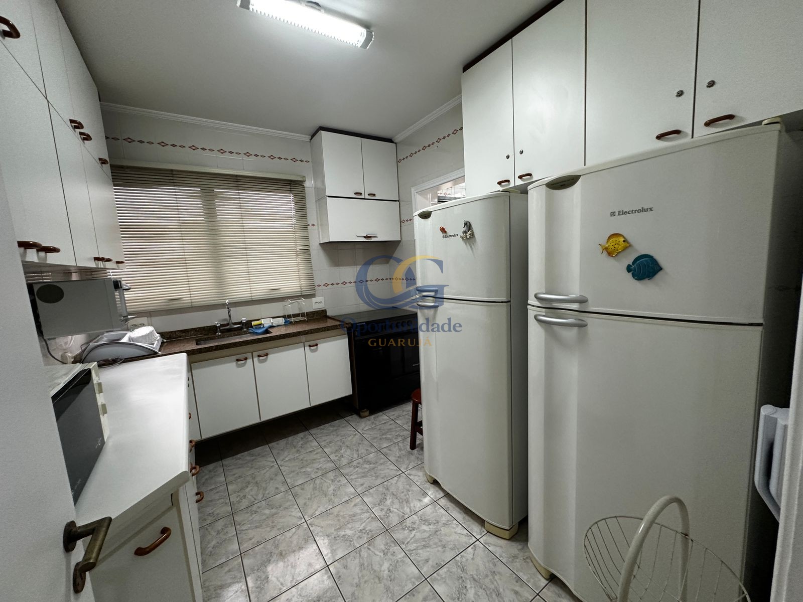Apartamento na Praia das Pitangueiras, Guarujá - SP