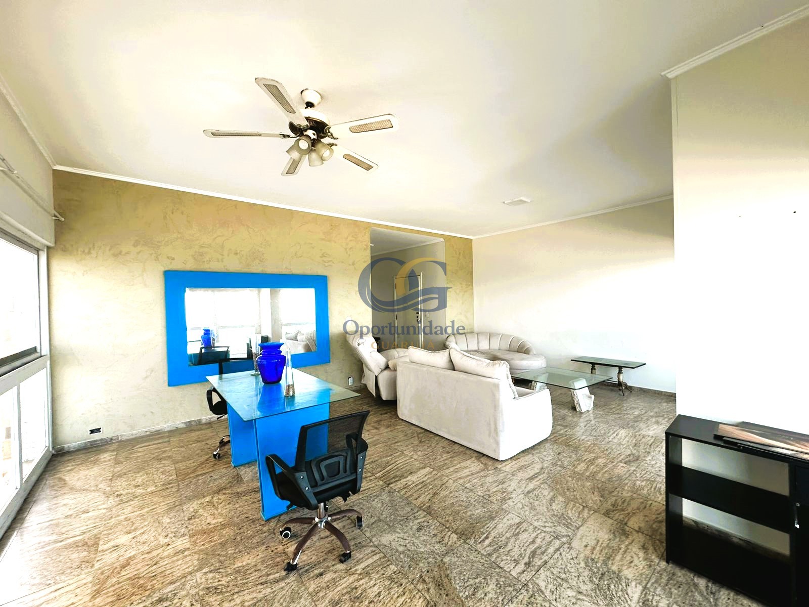 Apartamento Frente ao Mar nas Pitangueiras, Guarujá - SP
