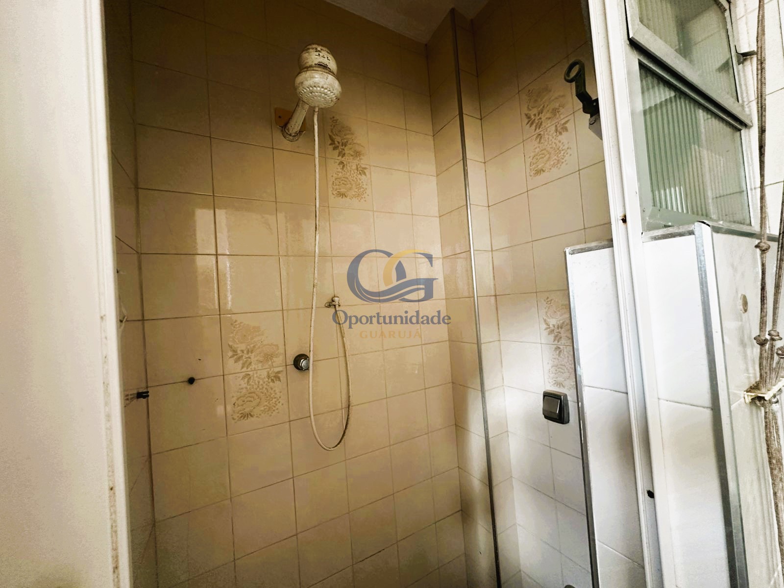 Apartamento Frente ao Mar nas Pitangueiras, Guarujá - SP