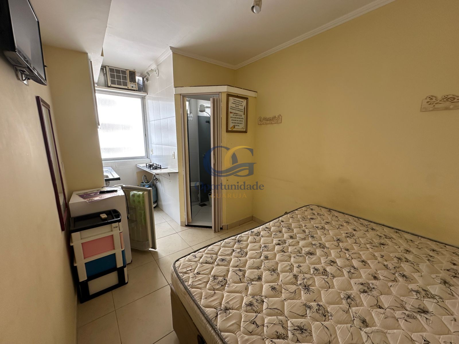 Apartamento na Praia das Pitangueiras, Guarujá - SP