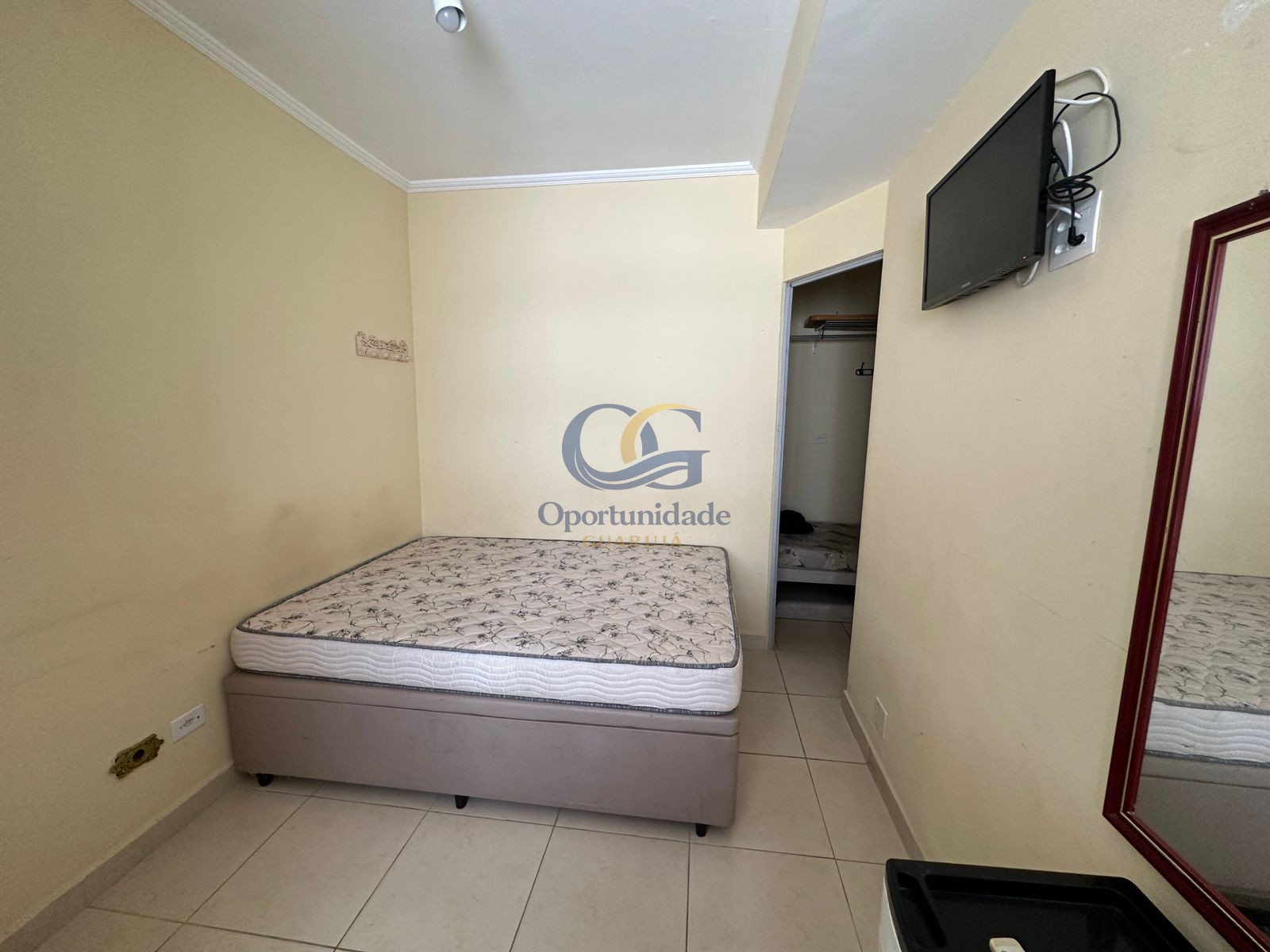 Apartamento na Praia das Pitangueiras, Guarujá - SP
