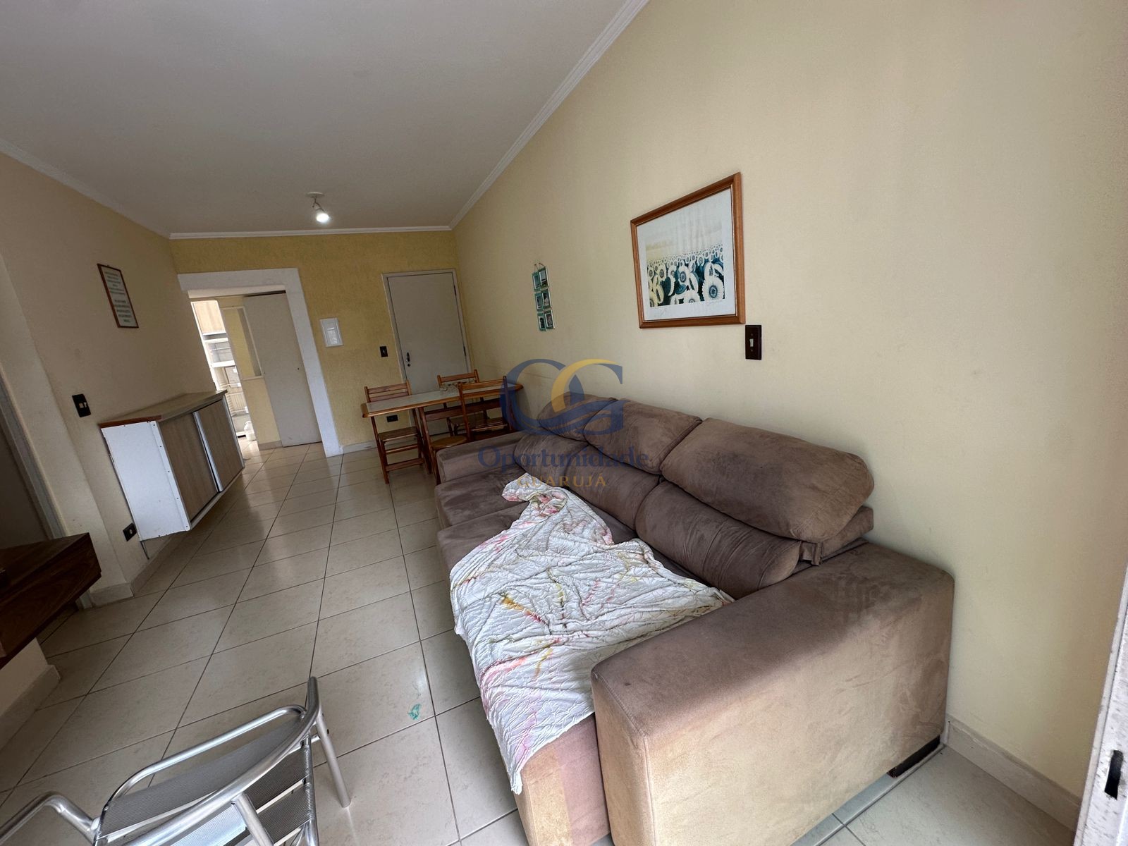 Apartamento na Praia das Pitangueiras, Guarujá - SP