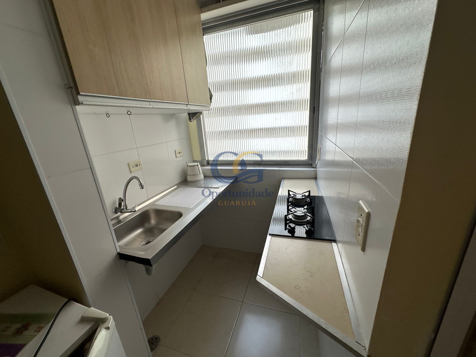 Apartamento na Praia das Pitangueiras, Guarujá - SP