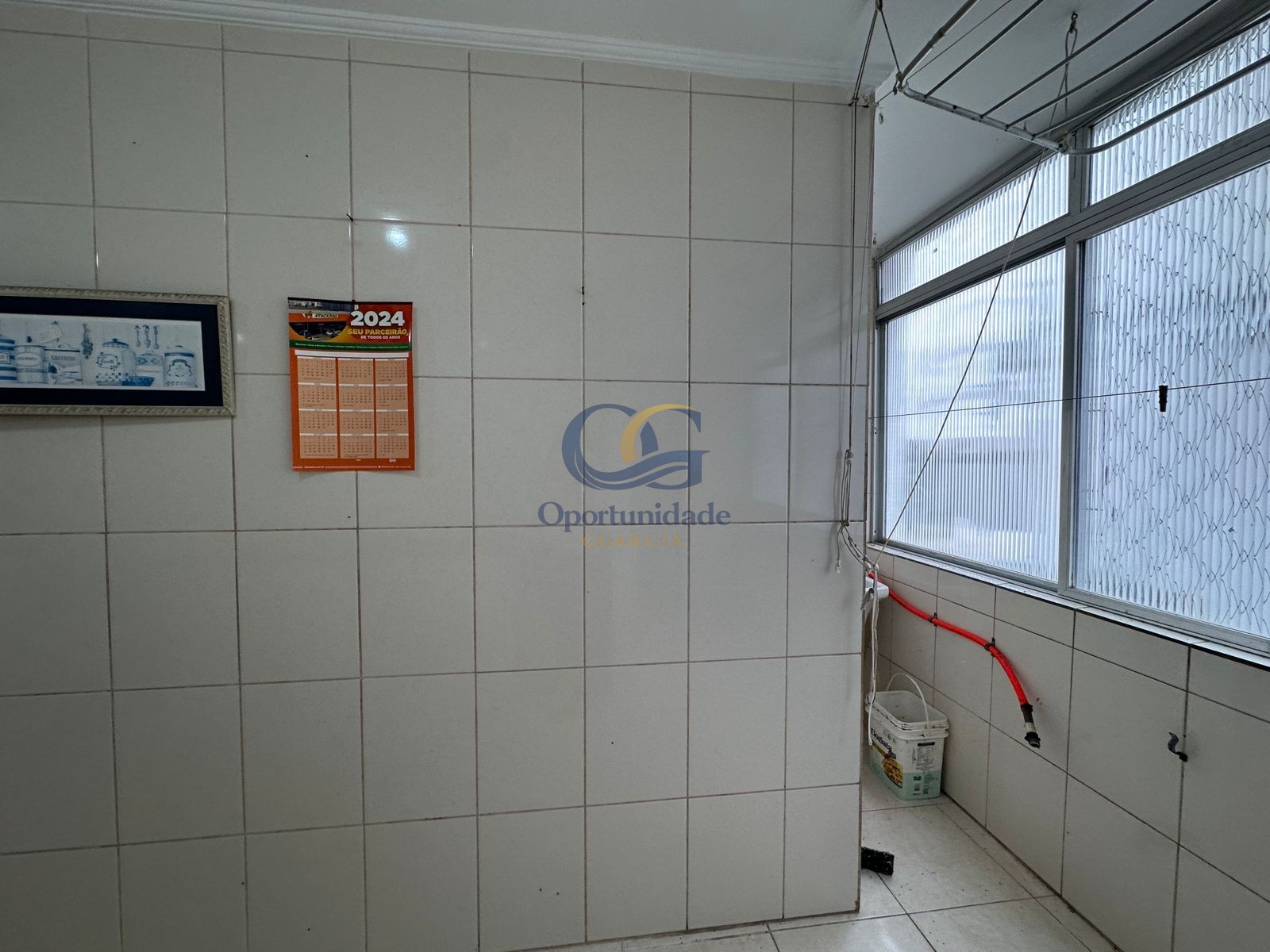 Apartamento na Praia das Pitangueiras, Guarujá - SP