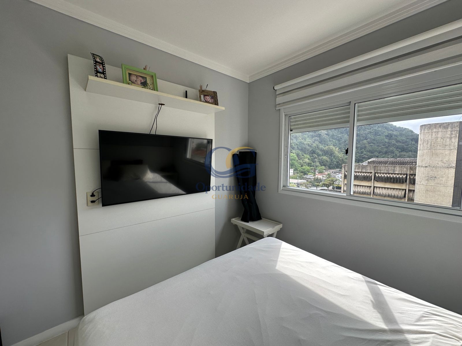 Apartamento na Praia das Pitangueiras, Guarujá - SP