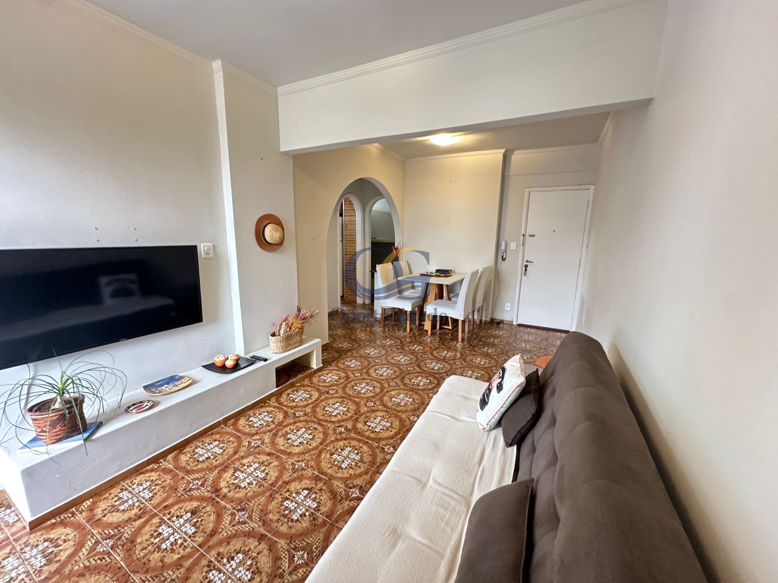Apartamento na Praia das Pitangueiras, Guarujá - SP