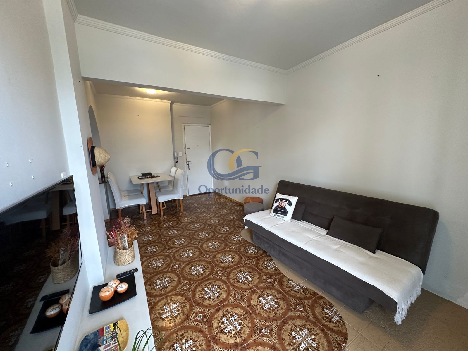 Apartamento na Praia das Pitangueiras, Guarujá - SP