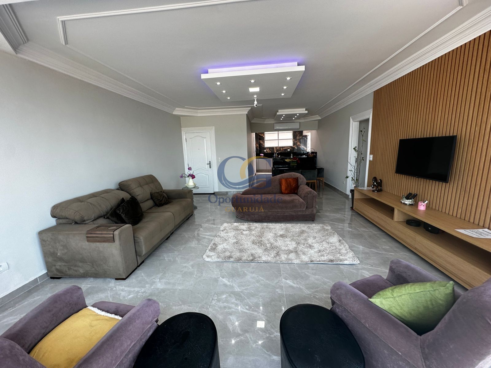 Apartamento Frente ao Mar nas Pitangueiras, Guarujá - SP