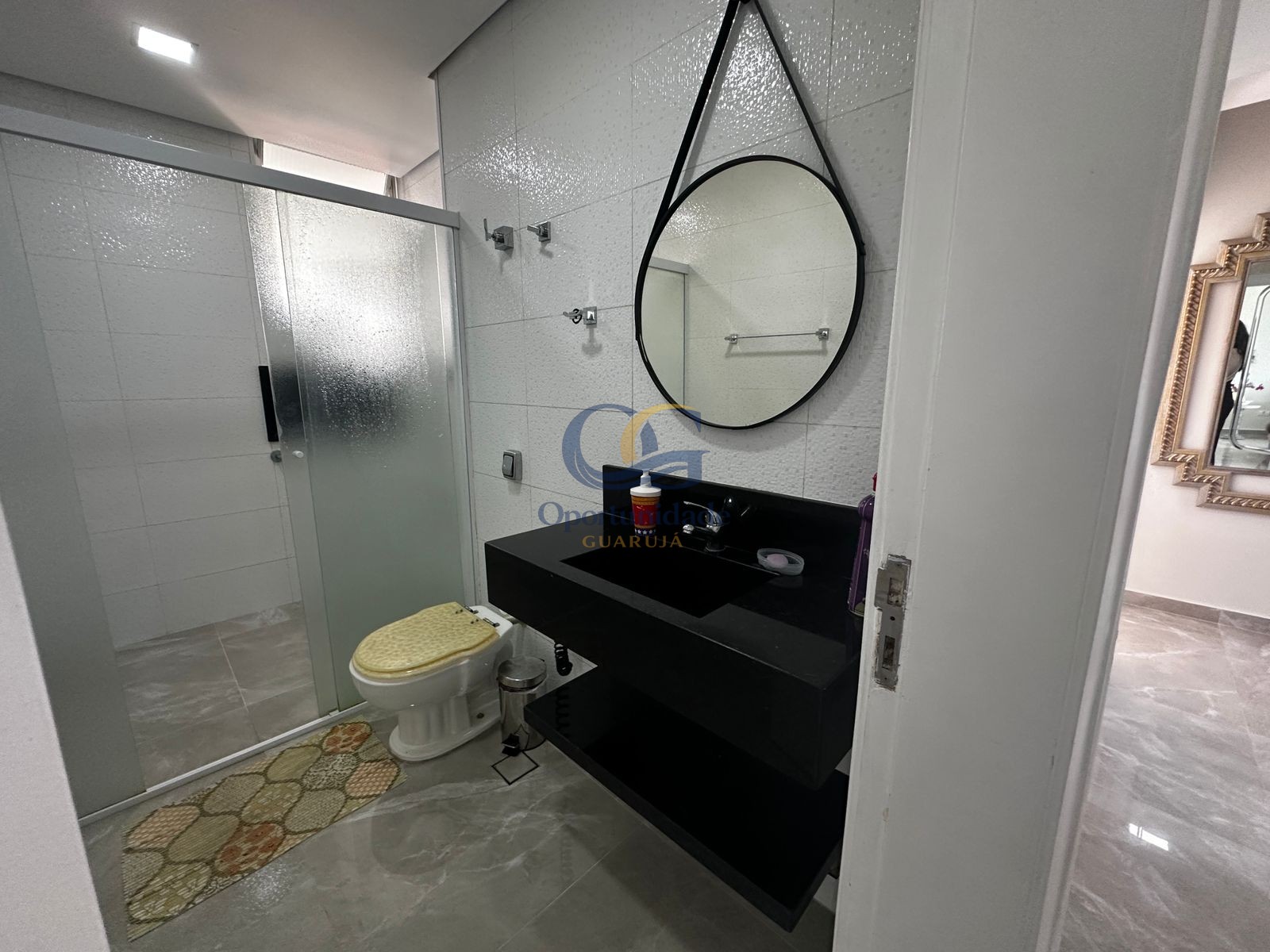 Apartamento Frente ao Mar nas Pitangueiras, Guarujá - SP