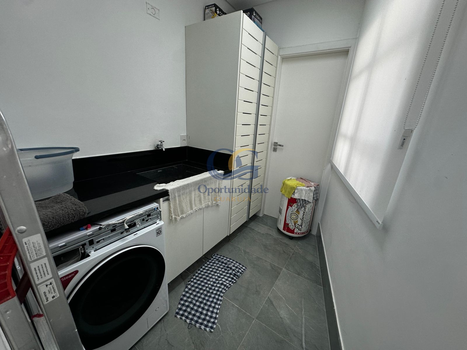 Apartamento Frente ao Mar nas Pitangueiras, Guarujá - SP