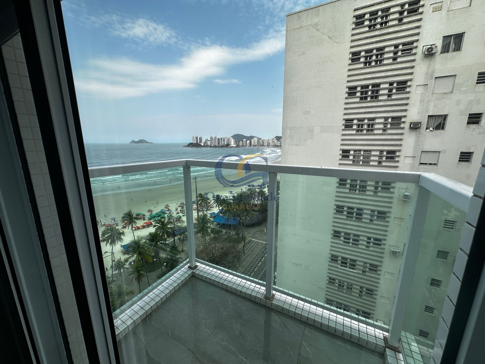 Apartamento Frente ao Mar nas Pitangueiras, Guarujá - SP