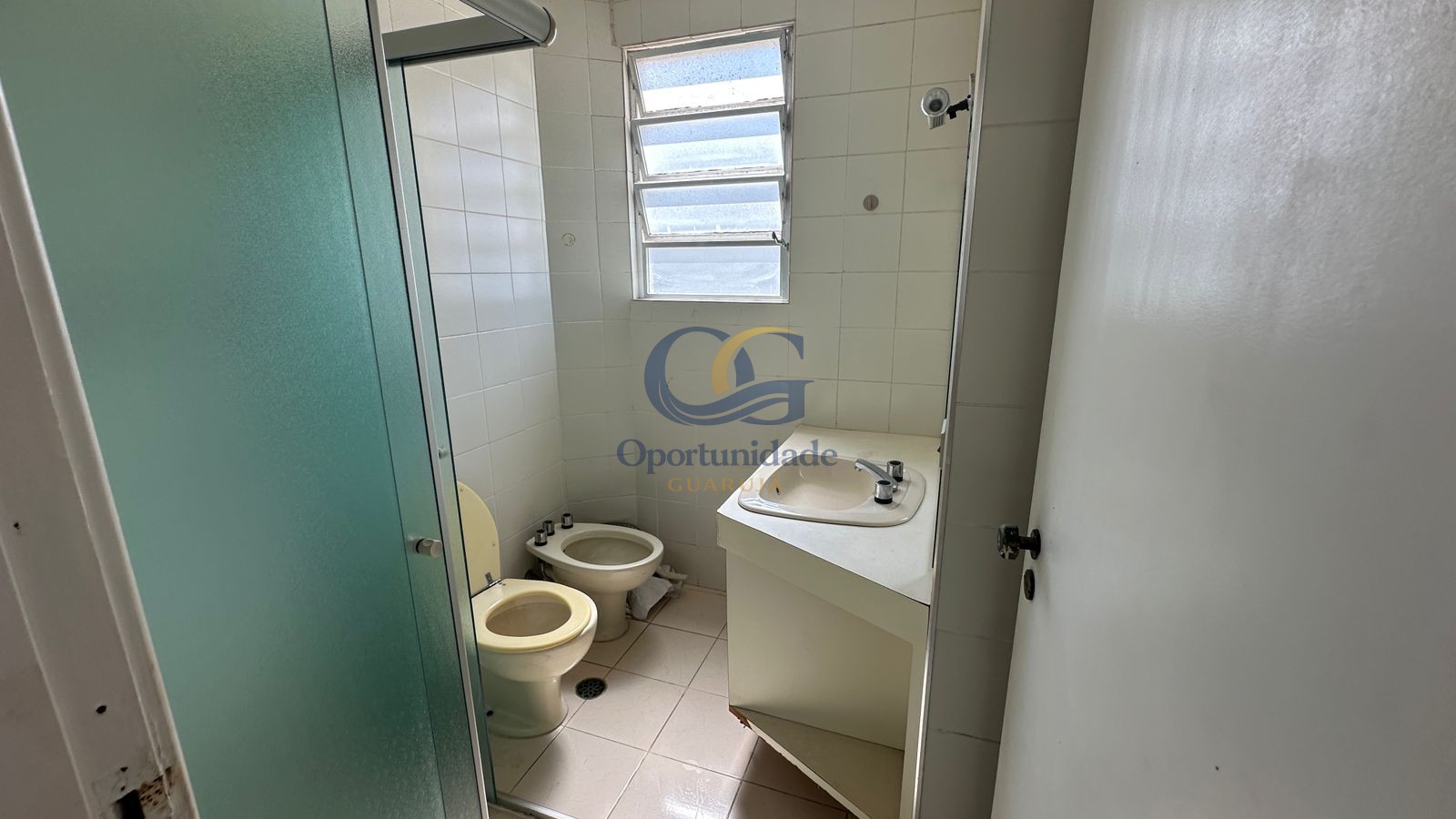 Apartamento Frente ao Mar nas Pitangueiras, Guarujá - SP