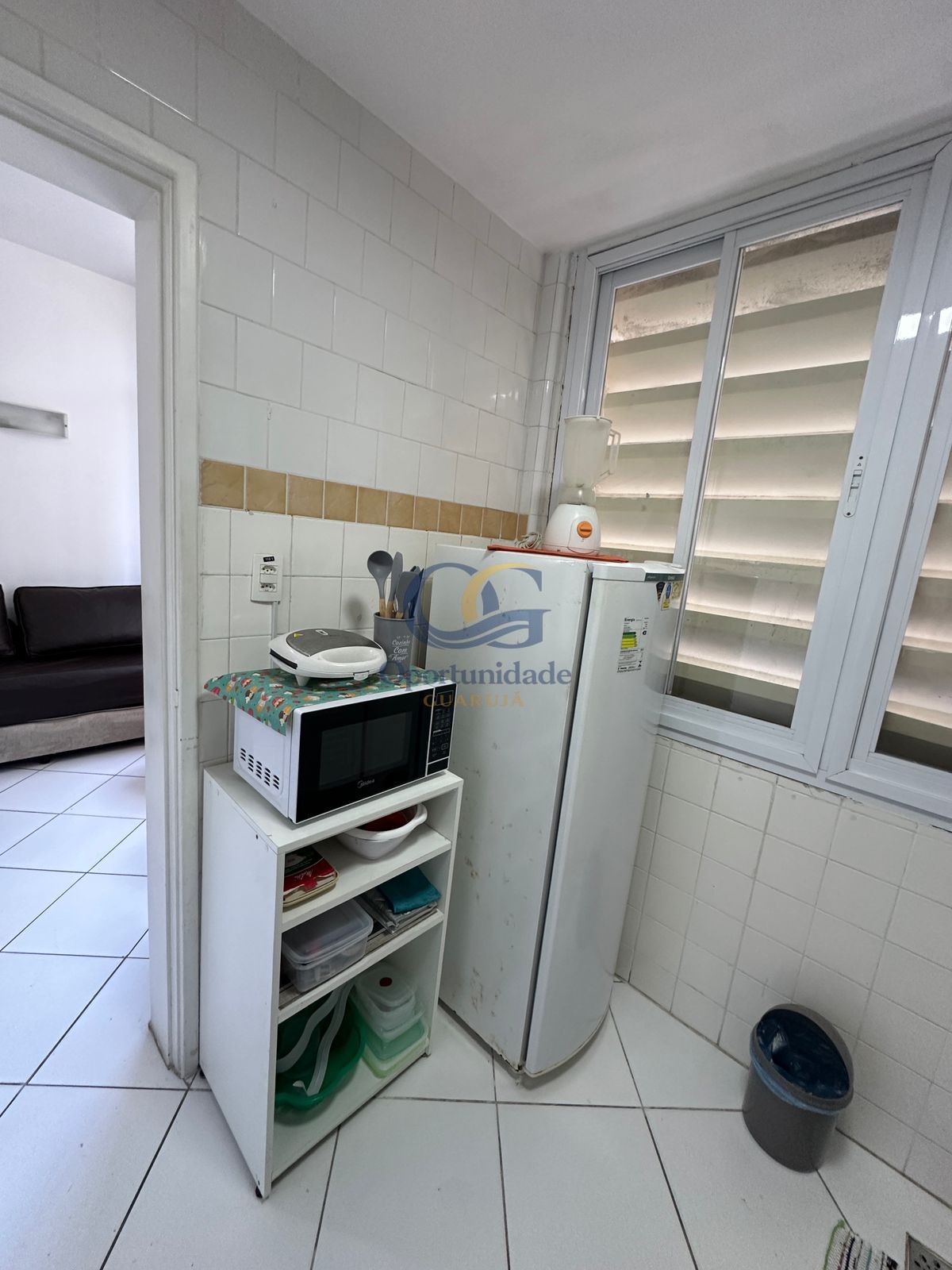 Apartamento na Praia das Pitangueiras, Guarujá - SP