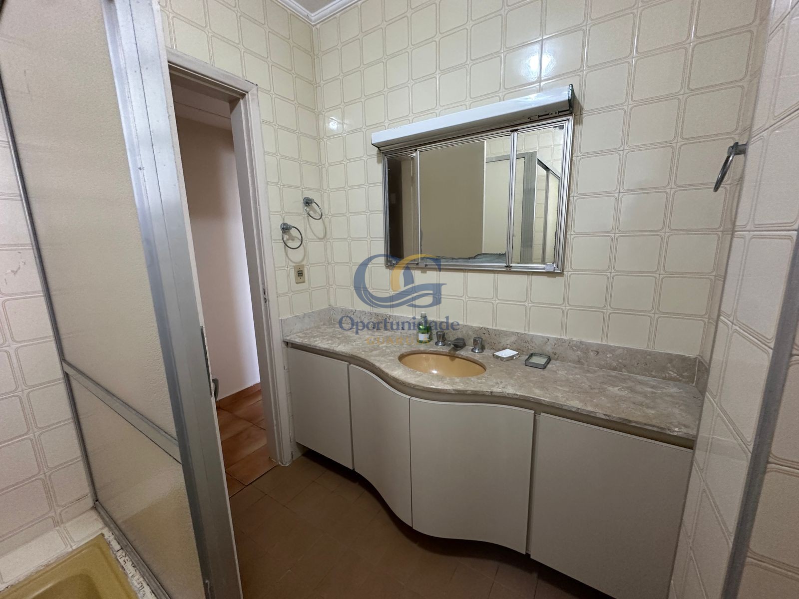 Apartamento Frente ao Mar nas Pitangueiras, Guarujá - SP