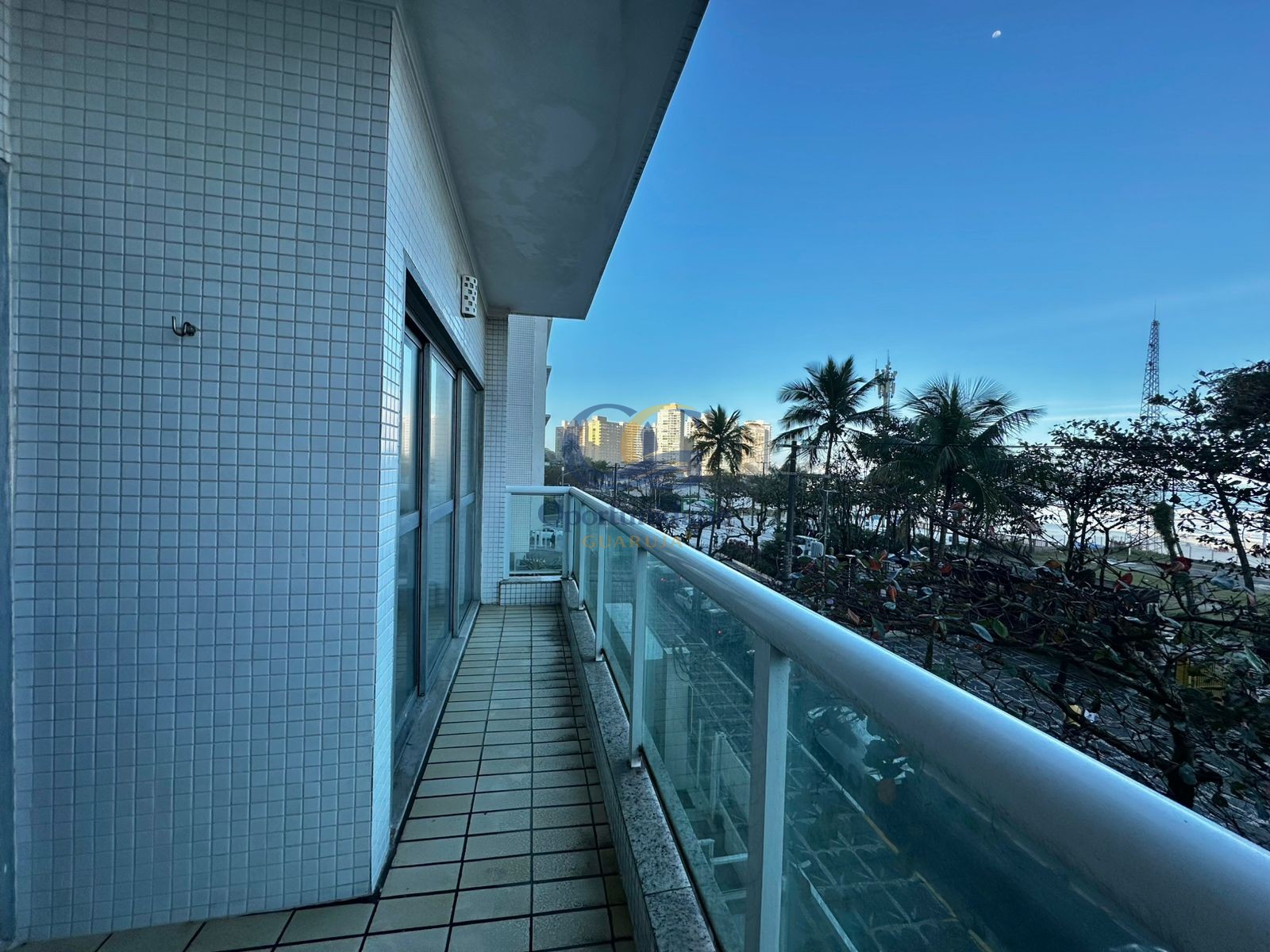 Apartamento Frente ao Mar nas Pitangueiras, Guarujá - SP