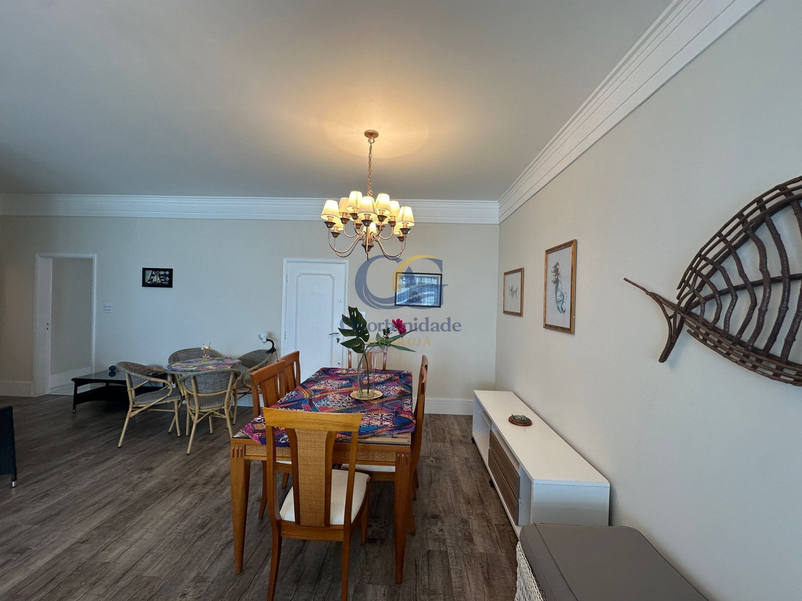Apartamento Frente ao Mar nas Pitangueiras, Guarujá - SP