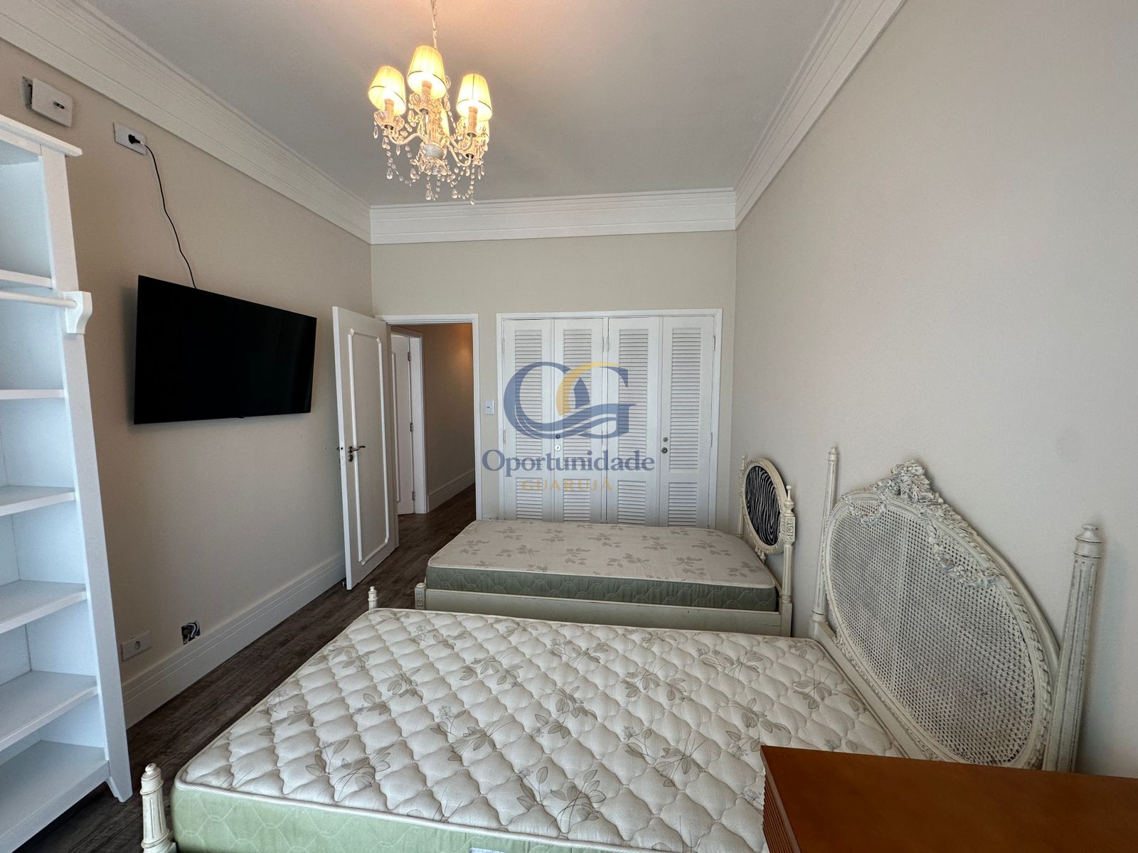 Apartamento Frente ao Mar nas Pitangueiras, Guarujá - SP