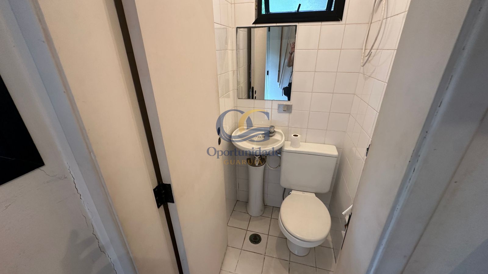 Apartamento na Praia das Pitangueiras, Guarujá - SP