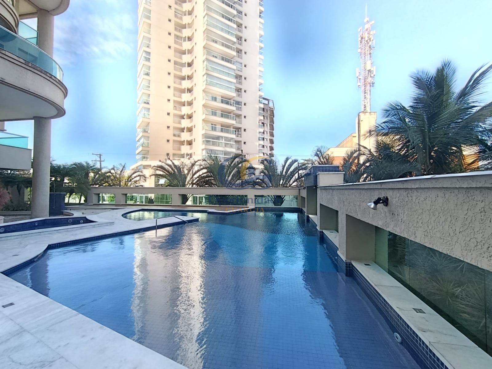 Apartamento na Praia da Enseada, Guarujá - SP