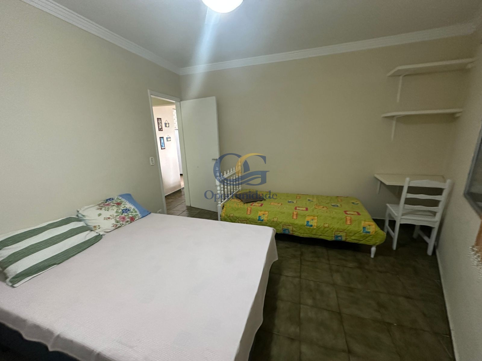 Apartamento na Praia das Pitangueiras, Guarujá - SP