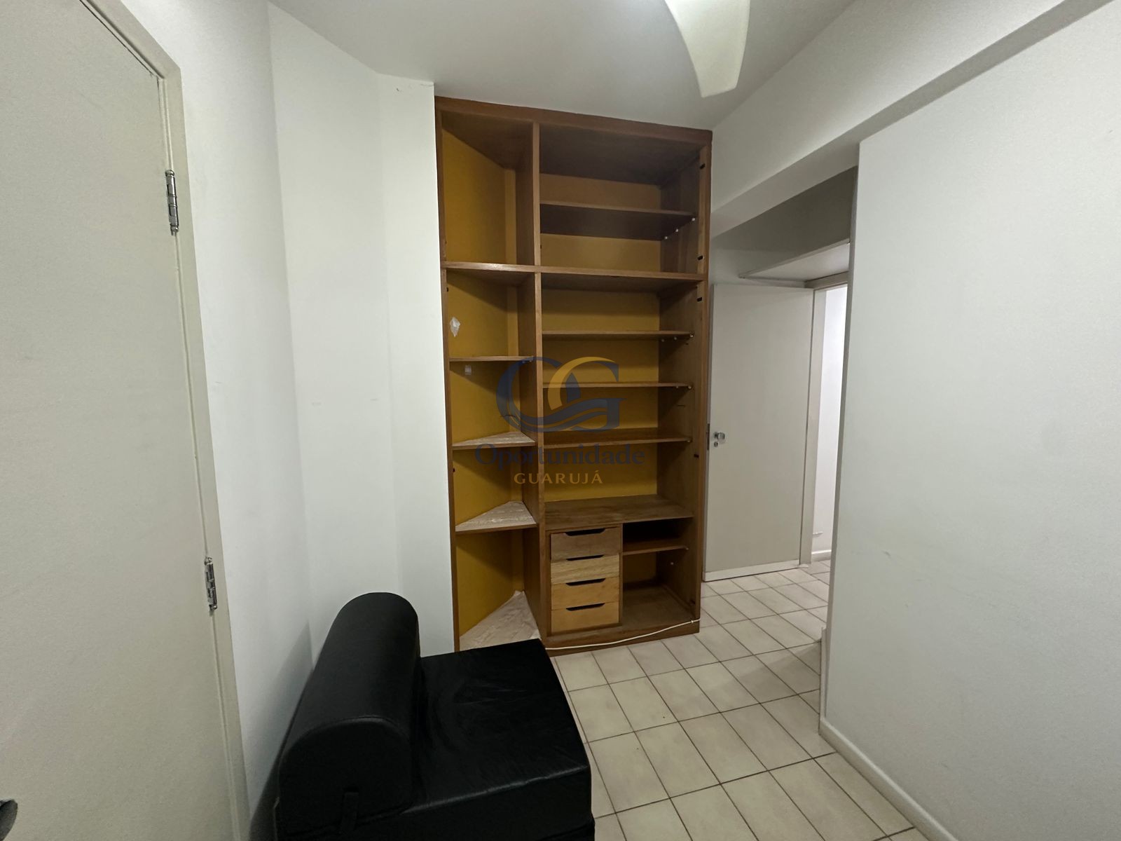 Apartamento na Praia das Pitangueiras, Guarujá - SP