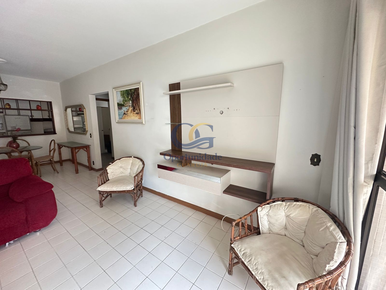 Apartamento na Praia das Pitangueiras, Guarujá - SP