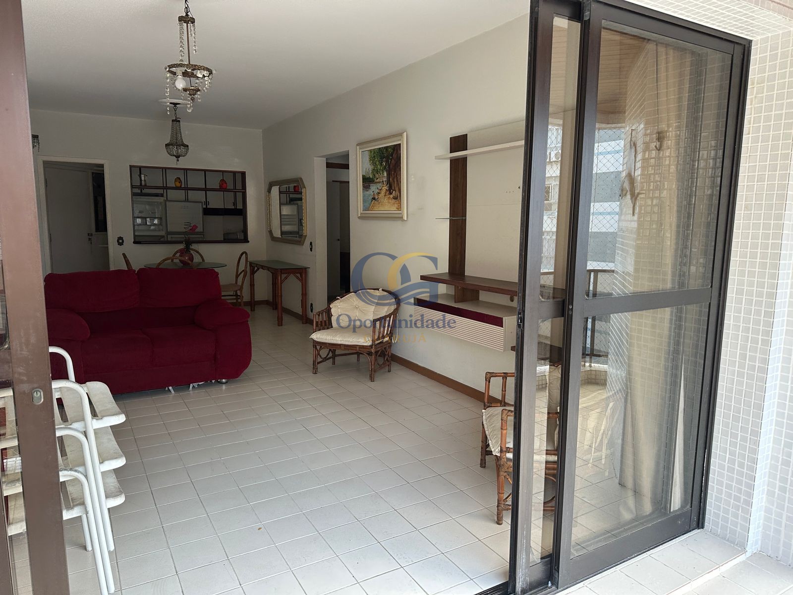 Apartamento na Praia das Pitangueiras, Guarujá - SP
