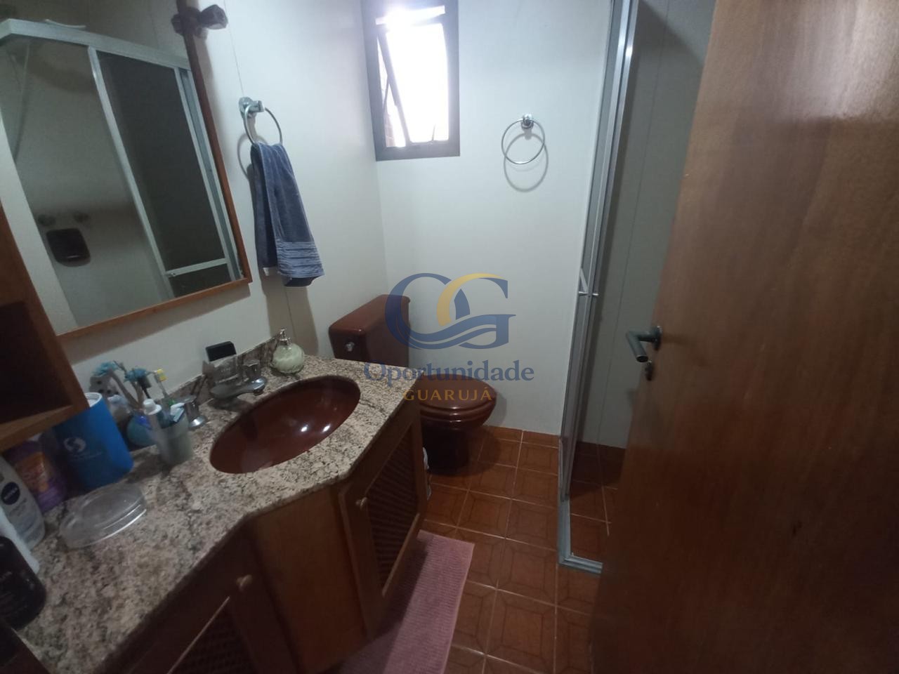 Apartamento na Praia das Pitangueiras, Guarujá - SP