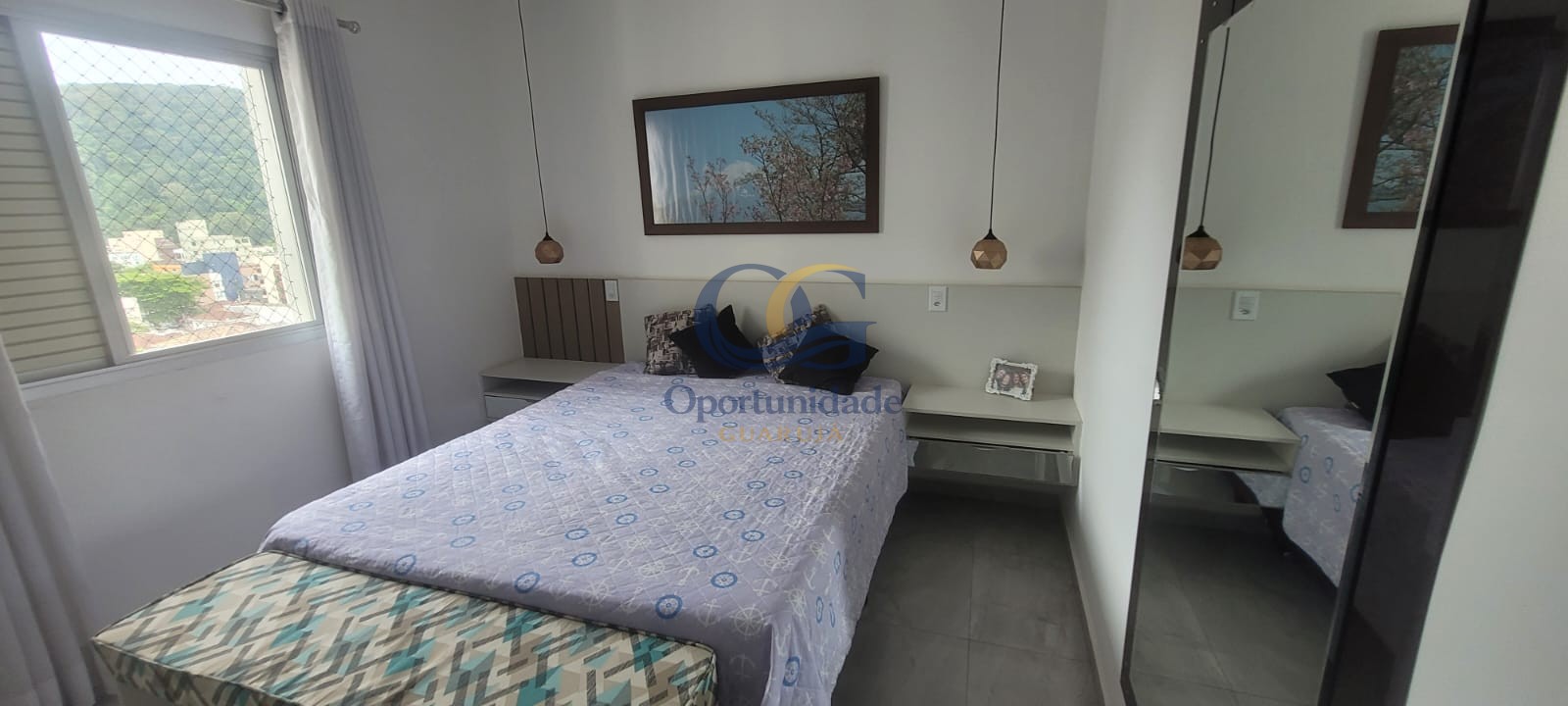 Apartamento na Praia das Pitangueiras, Guarujá - SP